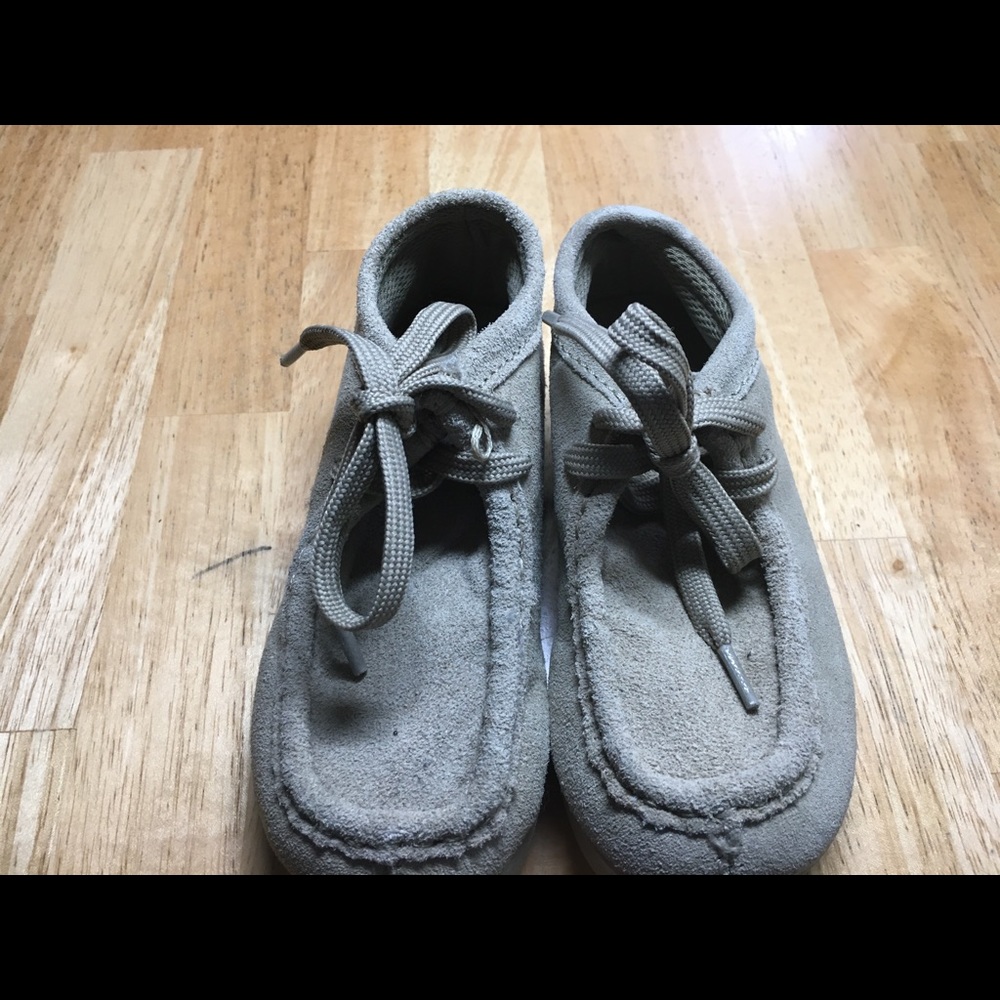 Boys/Girls Shoe Dept. Crepe Sole Wallaby type shoe